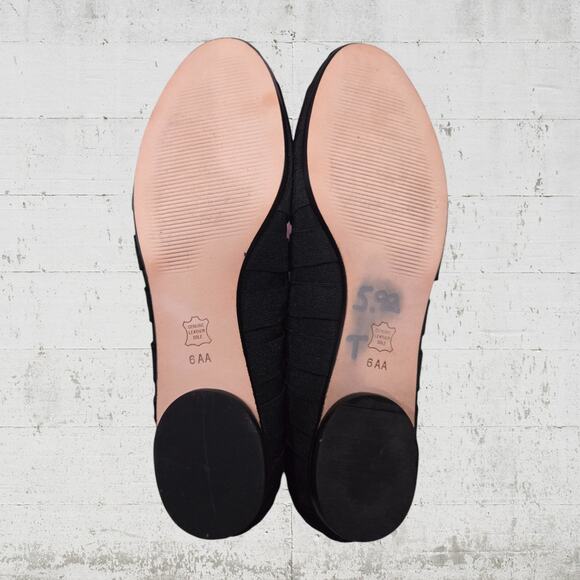 Talbots Black Canvas Almond Toe Slip On Pleated Classic Ballet Flats Size 6 - Picture 10 of 13
